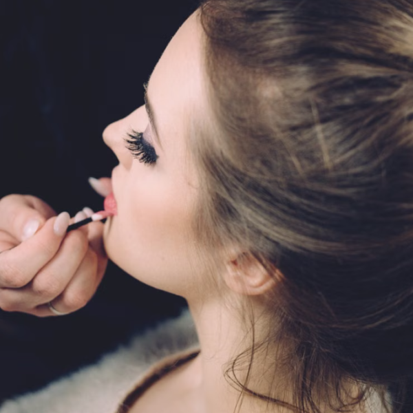 Professional In-Home Makeup and Lip Makeup Customization Service